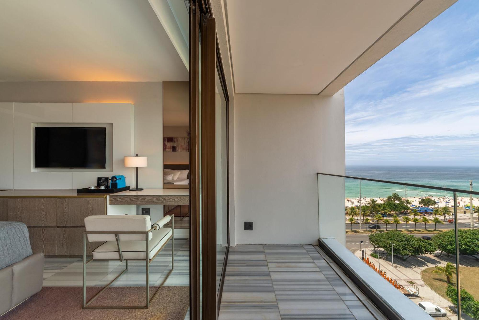 Hotel Lifestyle Laghetto Collection Rio de Janeiro Exteriér fotografie A balcony at the hotel