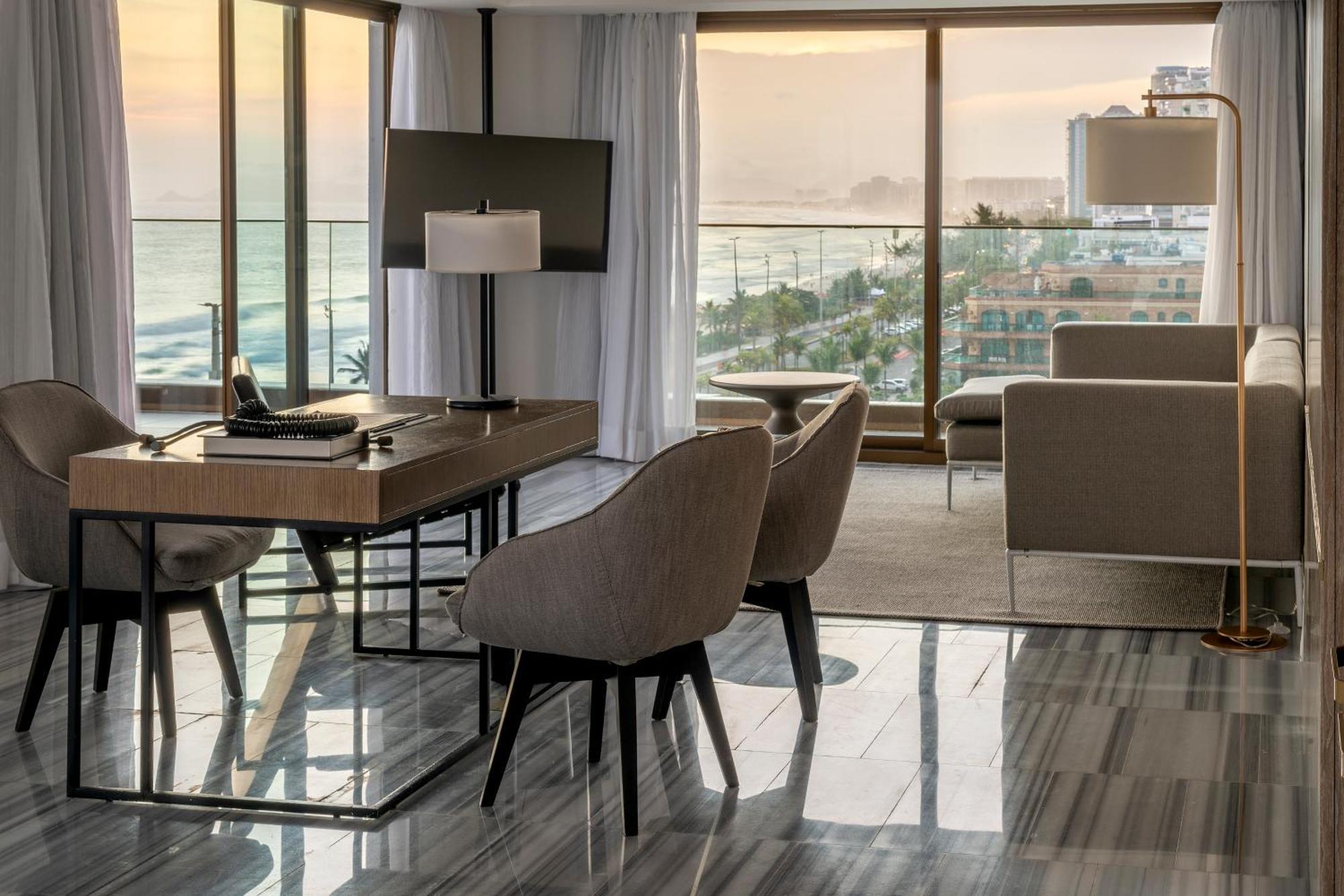 Hotel Lifestyle Laghetto Collection Rio de Janeiro Exteriér fotografie A living room at the Ritz-Carlton, DIFC